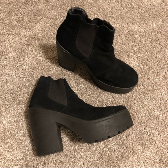 TOPSHOP Platform Lug Sole Booties - Picture 3 of 10